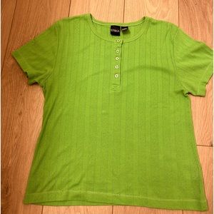 Kelly Green pointelle summer top. Short Sleeve Top Women's Sz L